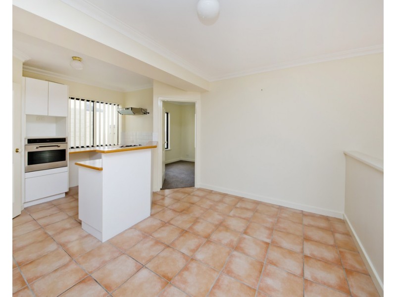 8b Temple street, Victoria Park WA 6100