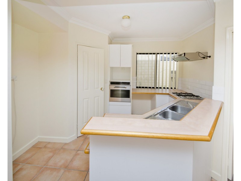 8b Temple street, Victoria Park WA 6100