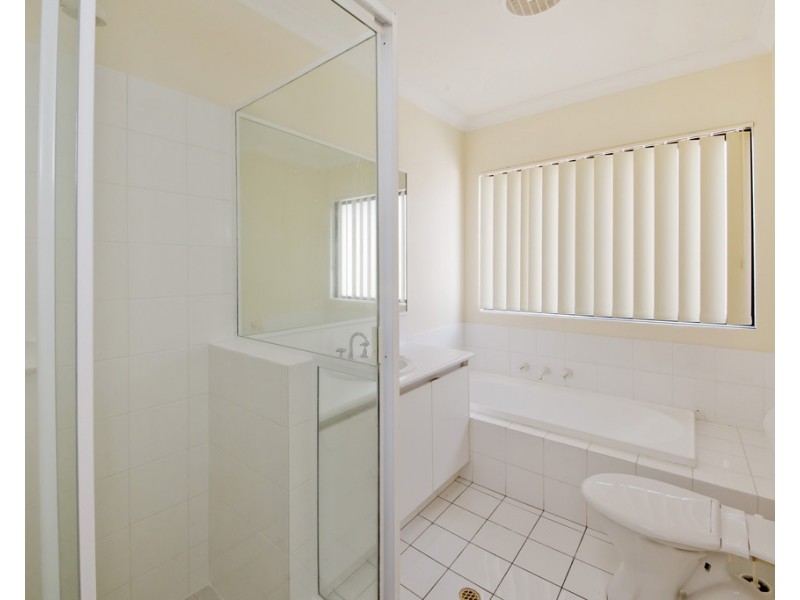 8b Temple street, Victoria Park WA 6100