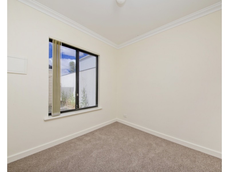 8b Temple street, Victoria Park WA 6100