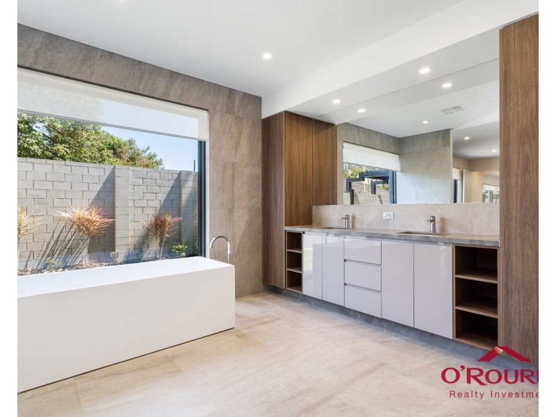 39 Gwelup Street, Karrinyup WA 6018