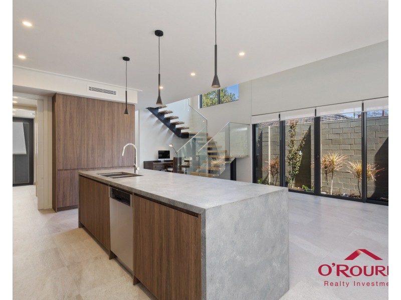 39 Gwelup Street, Karrinyup WA 6018