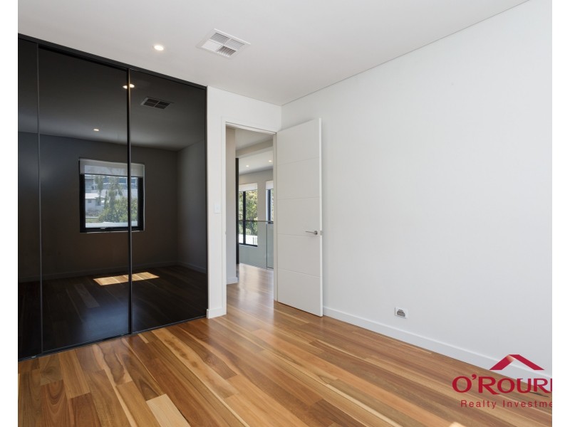 39 Gwelup Street, Karrinyup WA 6018