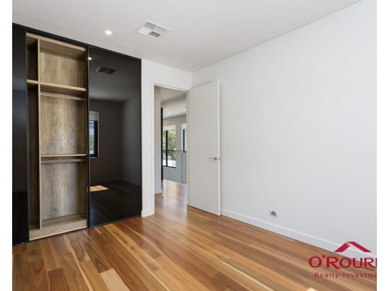 39 Gwelup Street, Karrinyup WA 6018