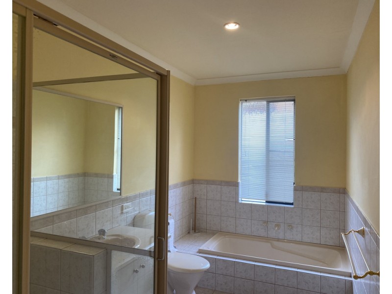 32b Selina Street, Innaloo WA 6018