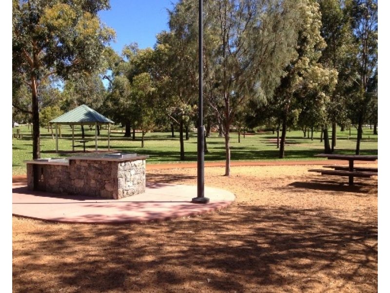 32b Selina Street, Innaloo WA 6018