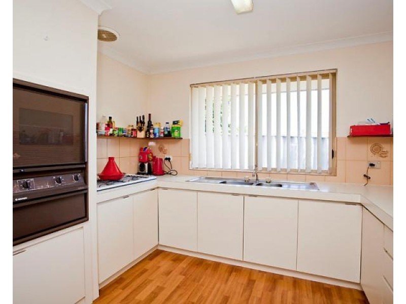 5/31-33 Bower Street, Doubleview WA 6018