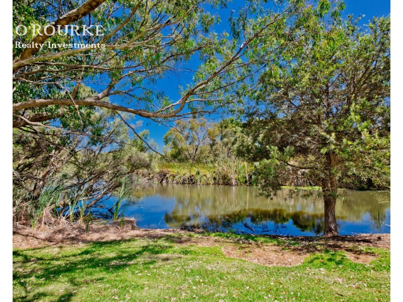 61/20 Ellerby Street, Glendalough WA 6016