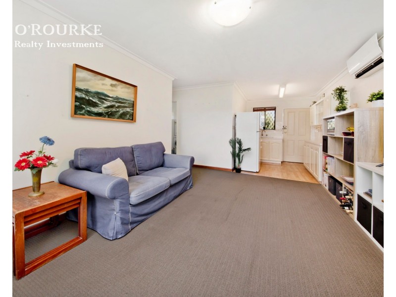 61/20 Ellerby Street, Glendalough WA 6016