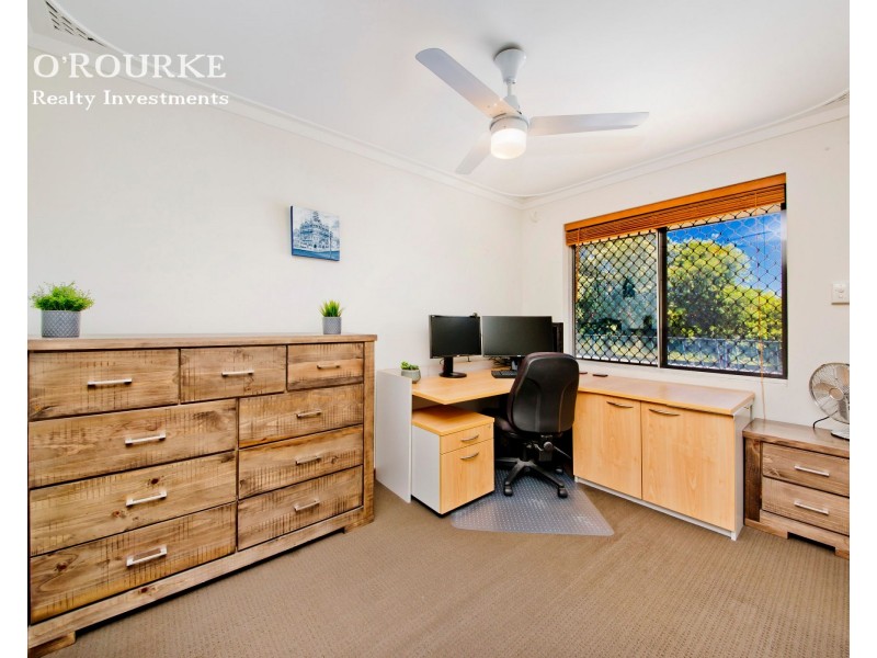 61/20 Ellerby Street, Glendalough WA 6016