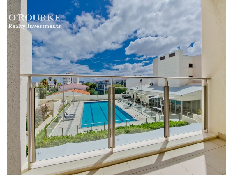 33/2 Brighton Road, Scarborough WA 6019