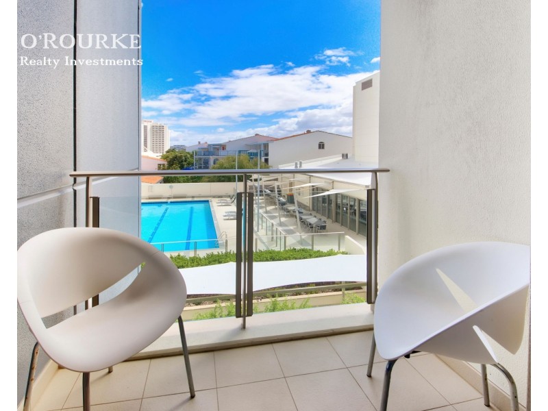 33/2 Brighton Road, Scarborough WA 6019