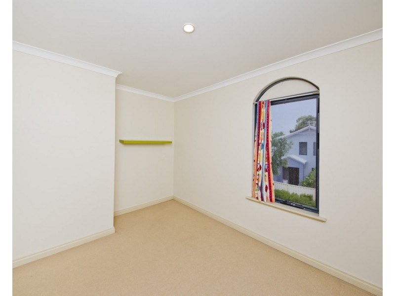 85b Barnes Street, Innaloo WA 6018