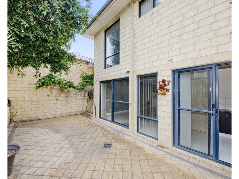 85b Barnes Street, Innaloo WA 6018