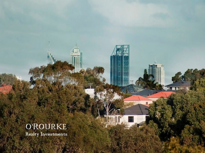 2 Gwelup Street, Karrinyup WA 6018