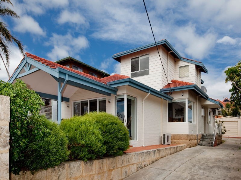 14 Haysom Street, Trigg WA 6029