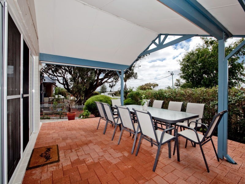 14 Haysom Street, Trigg WA 6029