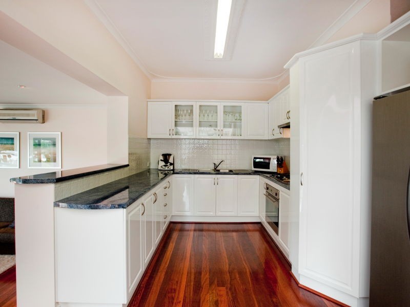 14 Haysom Street, Trigg WA 6029