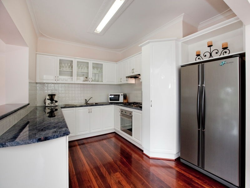 14 Haysom Street, Trigg WA 6029