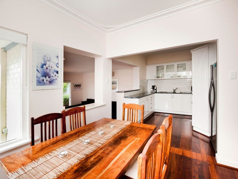 14 Haysom Street, Trigg WA 6029