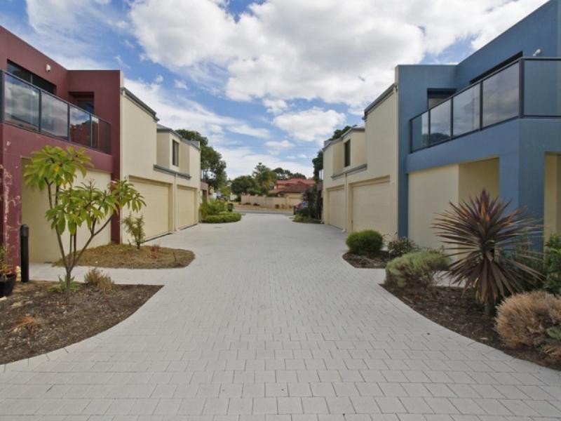 3/118 Huntriss Road, Karrinyup WA 6018