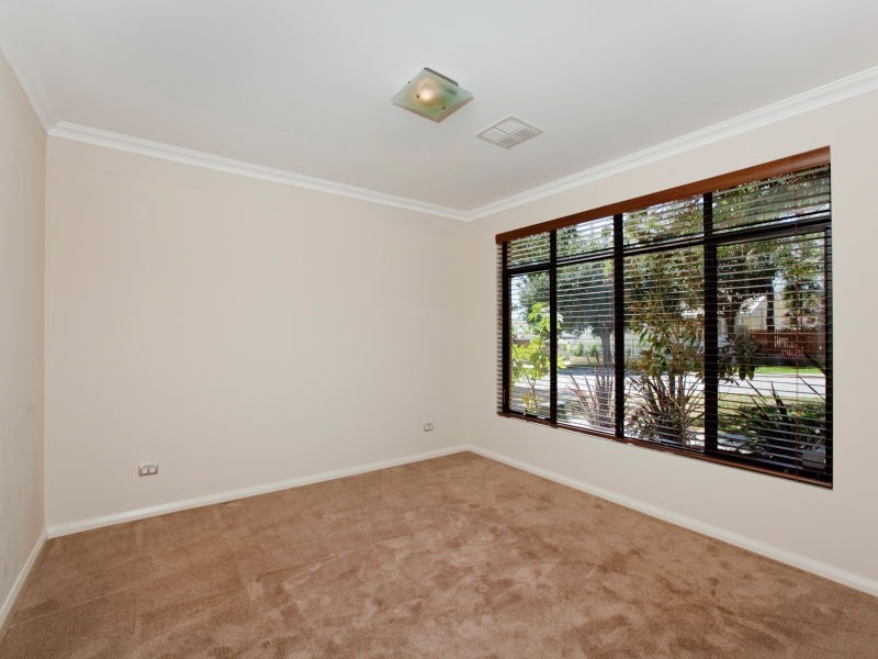 3/217 Ravenscar Street, Doubleview WA 6018