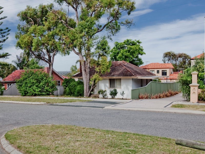 16 Paine Court, Karrinyup WA 6018