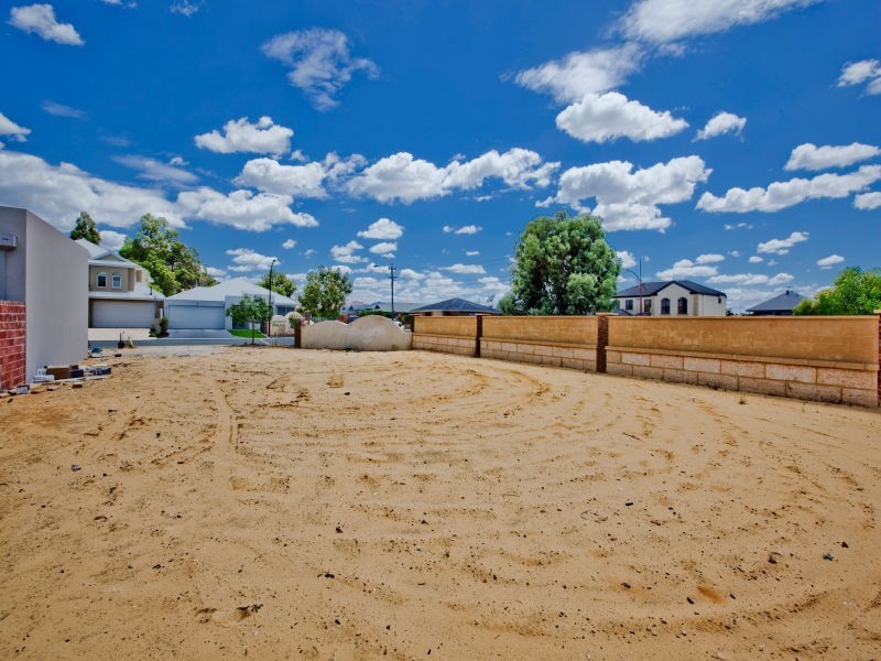 1 spiderlily mews, Karrinyup WA 6018