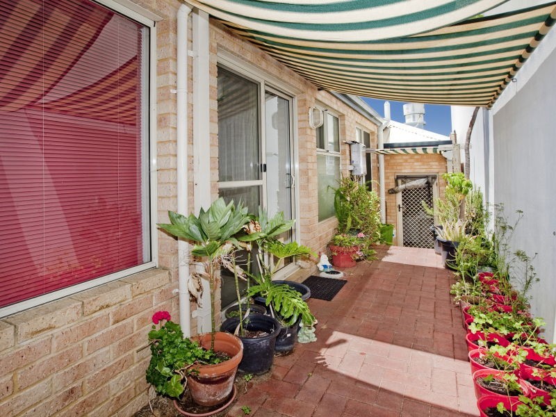 63 Regents Park Rd, Joondalup WA 6027
