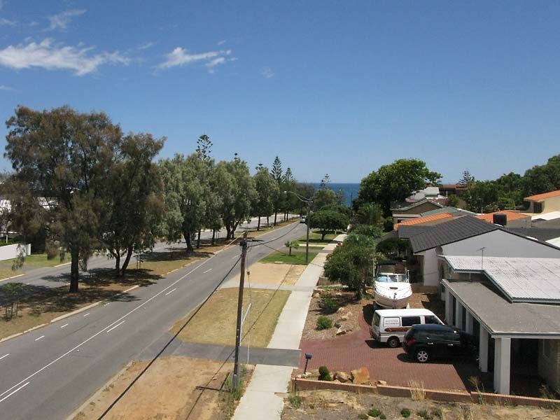 34 Karrinyup Road, Trigg WA 6029