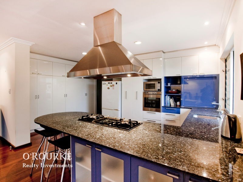 6 Lowe Street, Karrinyup WA 6018