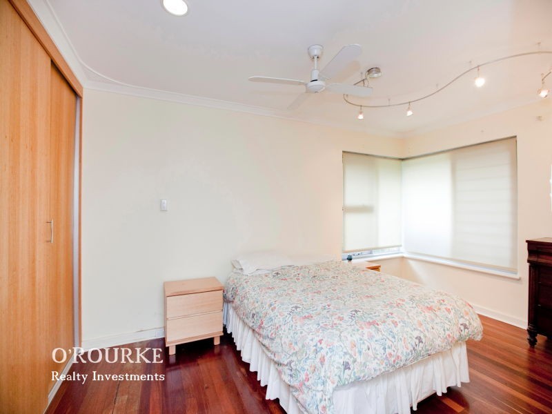 6 Lowe Street, Karrinyup WA 6018