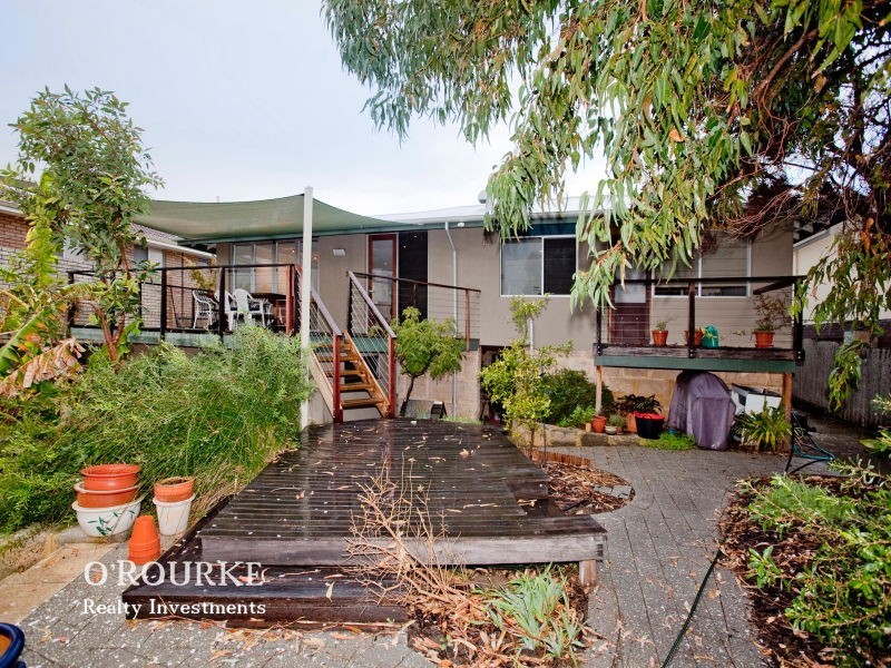 6 Lowe Street, Karrinyup WA 6018