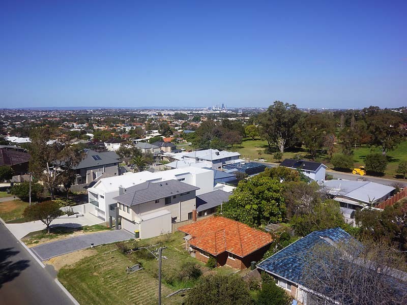 13 Klein Street, Karrinyup WA 6018