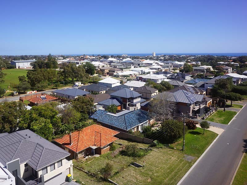 13 Klein Street, Karrinyup WA 6018