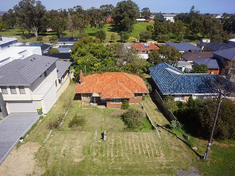 13 Klein Street, Karrinyup WA 6018