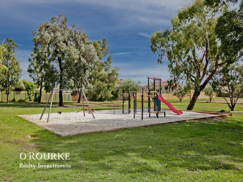 17 Whittle Place, Stirling WA 6021