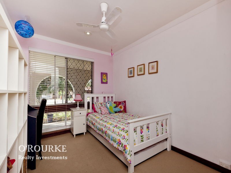 17 Whittle Place, Stirling WA 6021