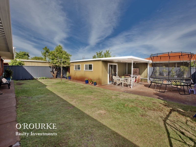 17 Whittle Place, Stirling WA 6021