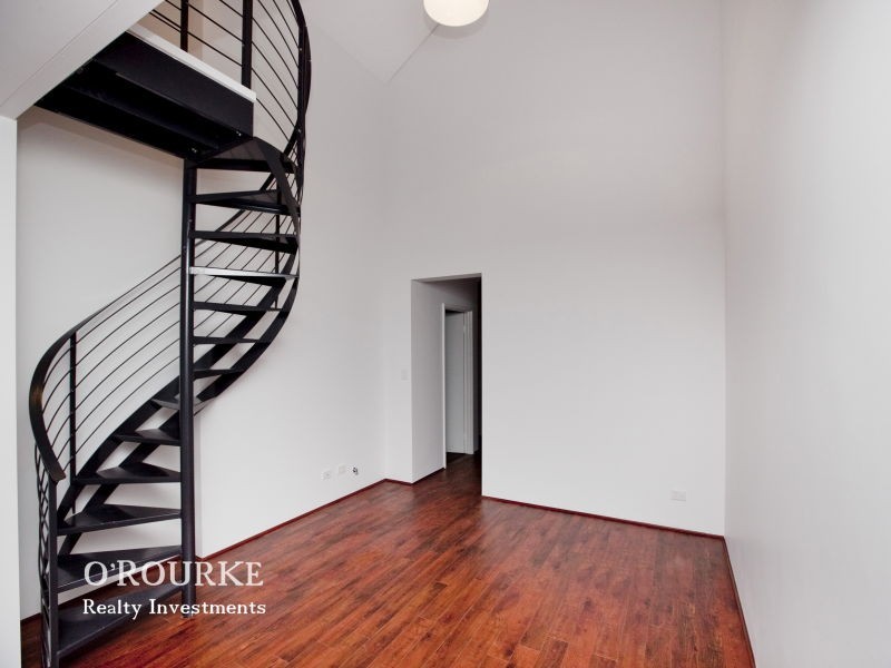 180C Grand Prom, Doubleview WA 6018