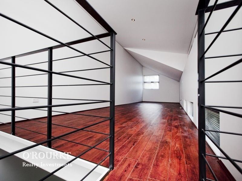 180C Grand Prom, Doubleview WA 6018