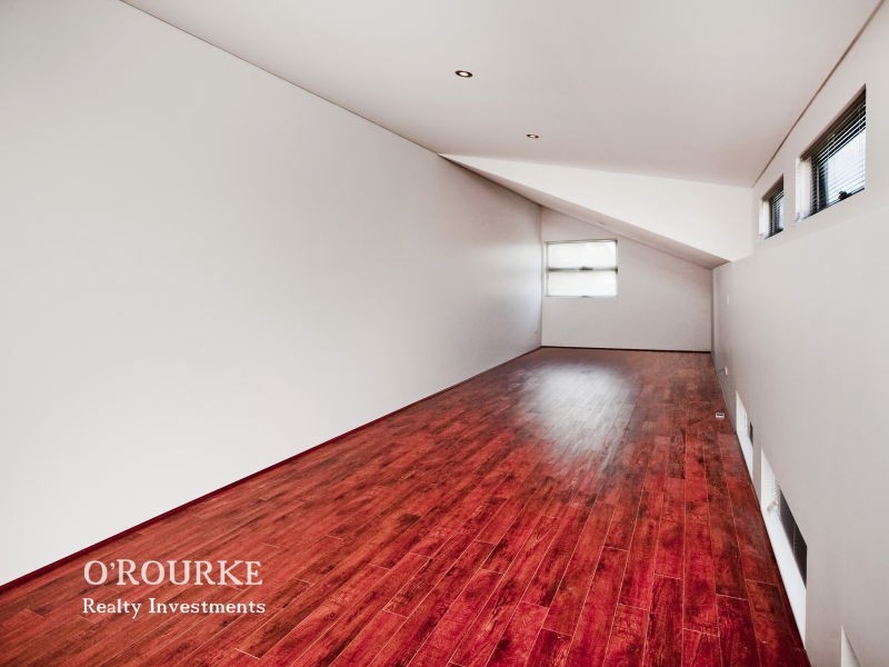 180C Grand Prom, Doubleview WA 6018