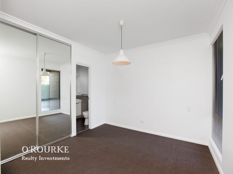 180C Grand Prom, Doubleview WA 6018