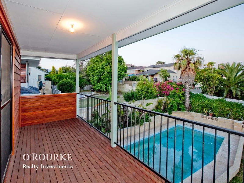 54 Queenscliffe Road, Doubleview WA 6018