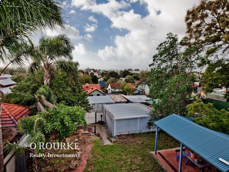248 Holbeck Street, Doubleview WA 6018