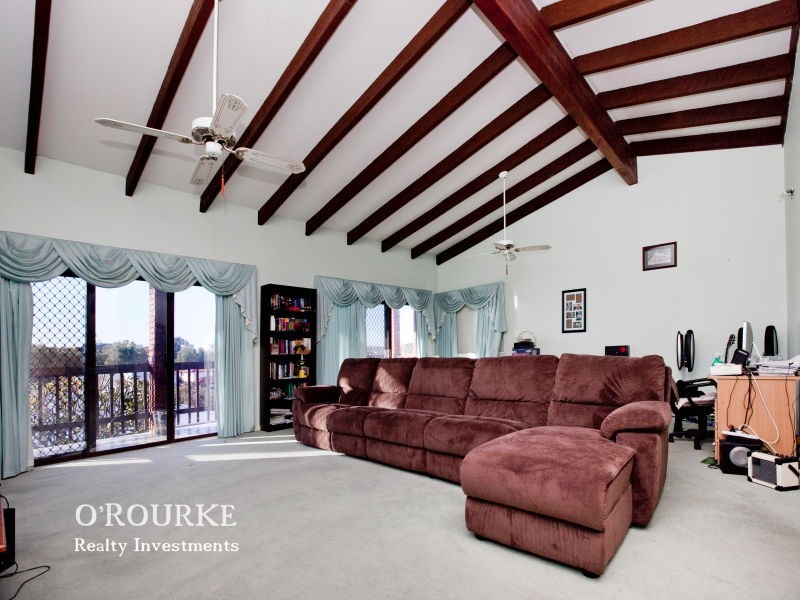 35 King Albert Road, Trigg WA 6029