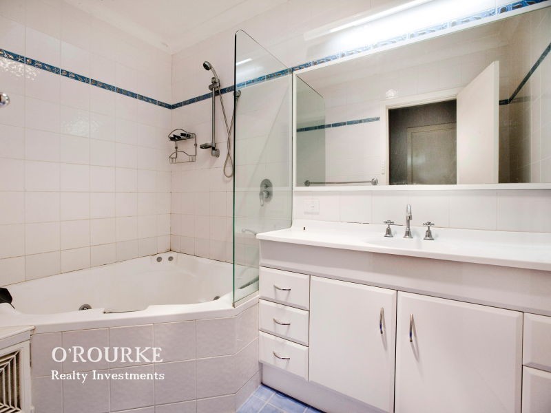 35 King Albert Road, Trigg WA 6029