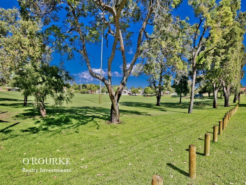 16 Shaw Place, Innaloo WA 6018