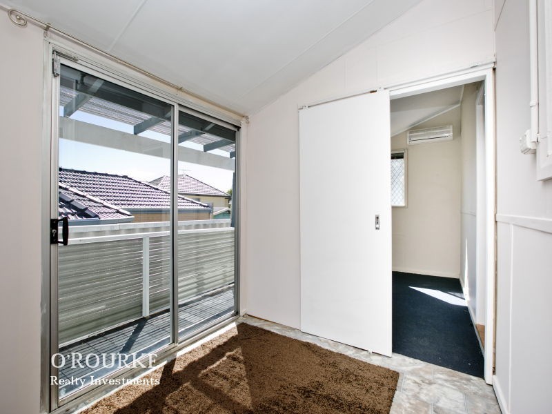 16 Shaw Place, Innaloo WA 6018