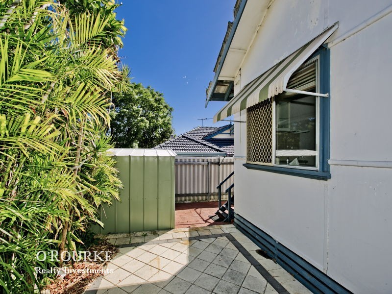 16 Shaw Place, Innaloo WA 6018